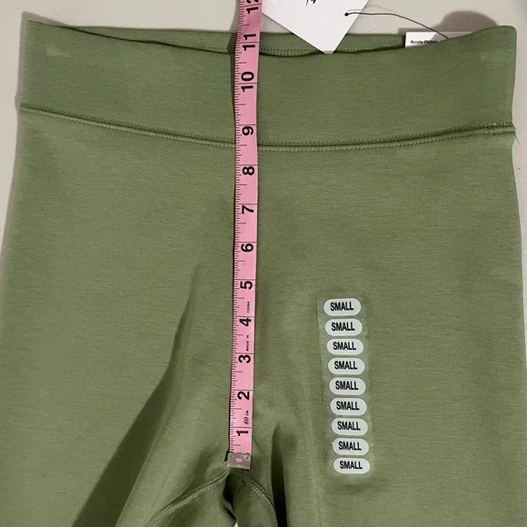 Nike Womens High Rise Tight Fit Biker Shorts Olive Green Size Small - Picture 6 of 9